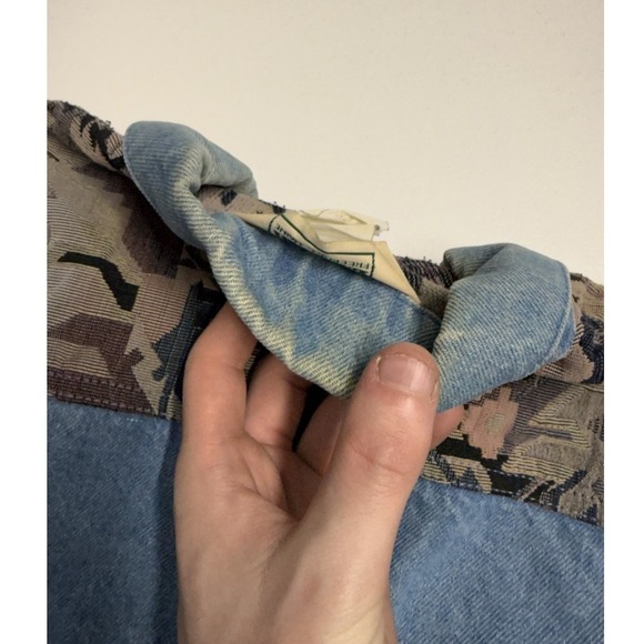 Vintage LL Bean Denim Chore Coat Southwestern Tapestry Yoke Light Wash Blue - Picture 7 of 7